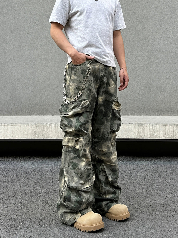 Wide-Leg Camouflage Cargo Pants