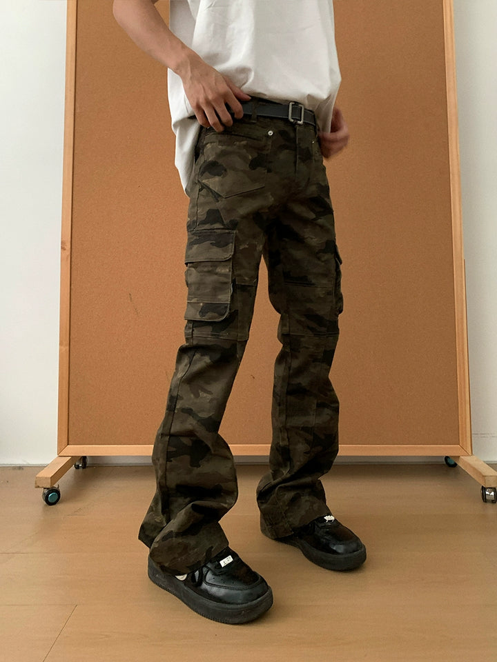 Pantalones casuales de campana de camuflaje 