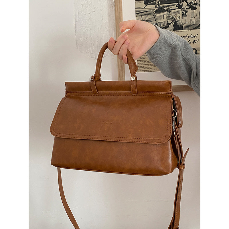 Large Capacity Retro Messenger Bag