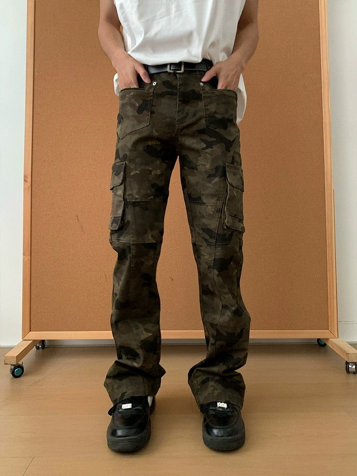 Pantalones casuales de campana de camuflaje 