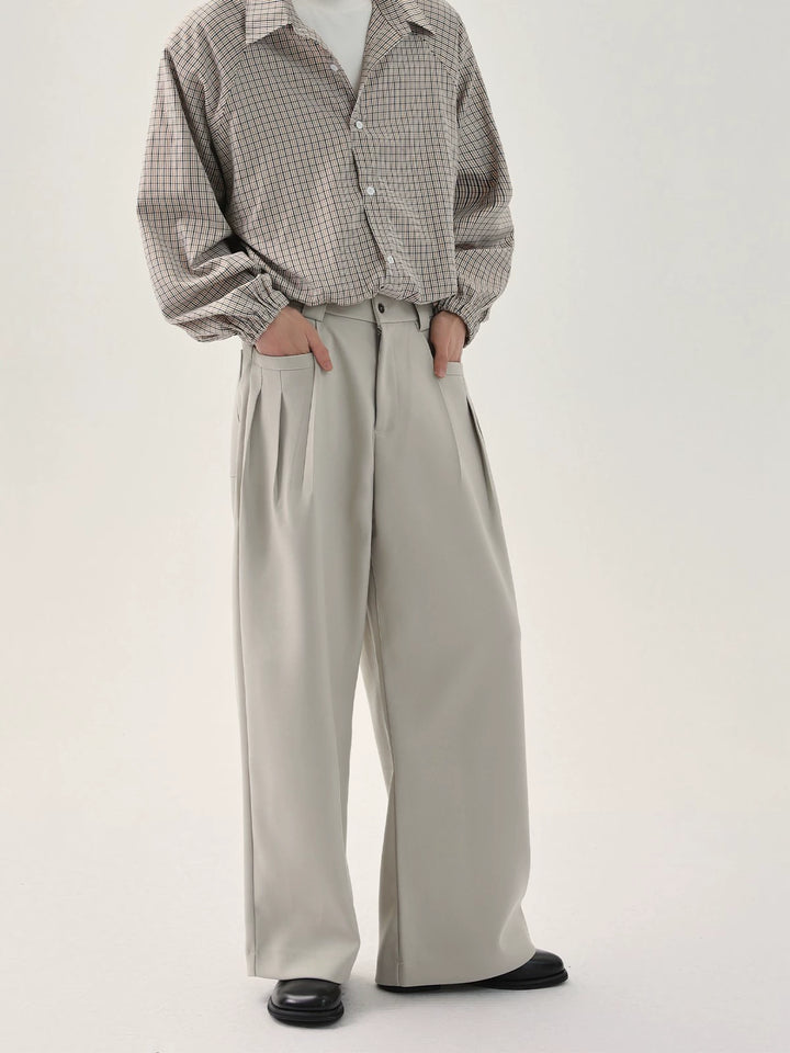 Loose Fit Wide-Leg Pleated Pants