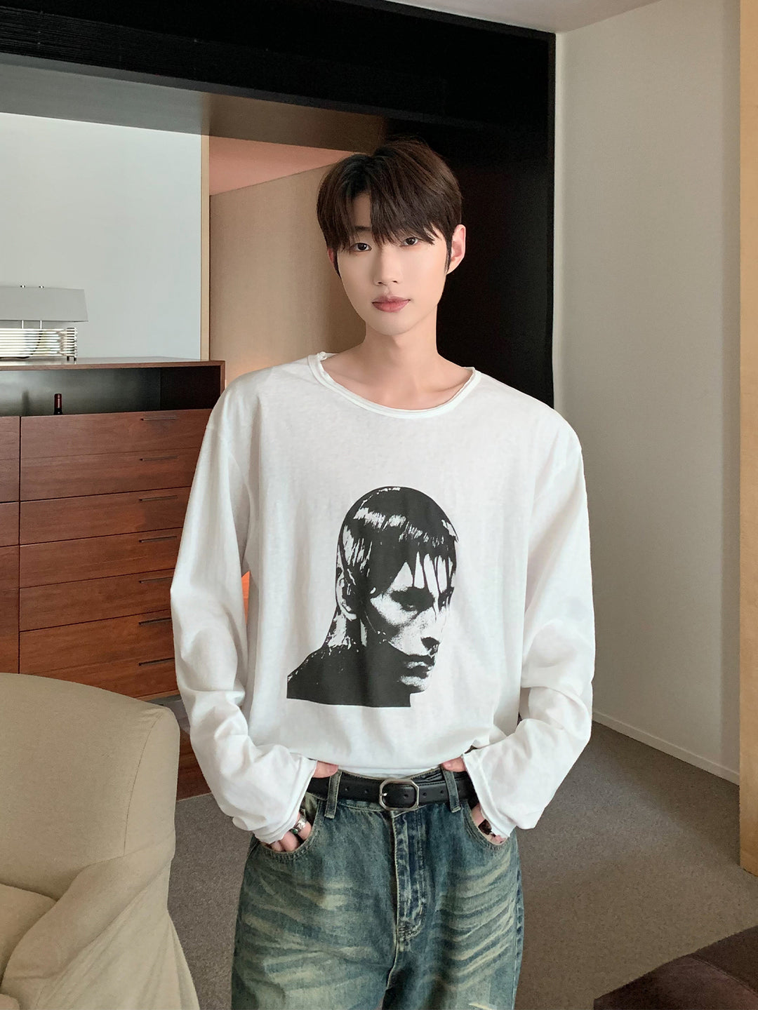 Portrait Print Long-Sleeve Pullover