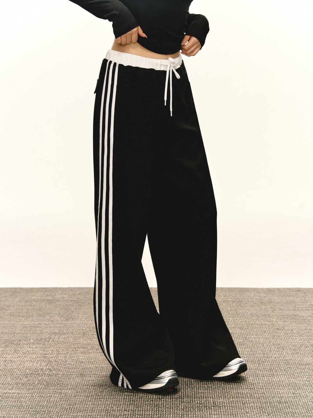 Retro Three-Bar Casual Pants