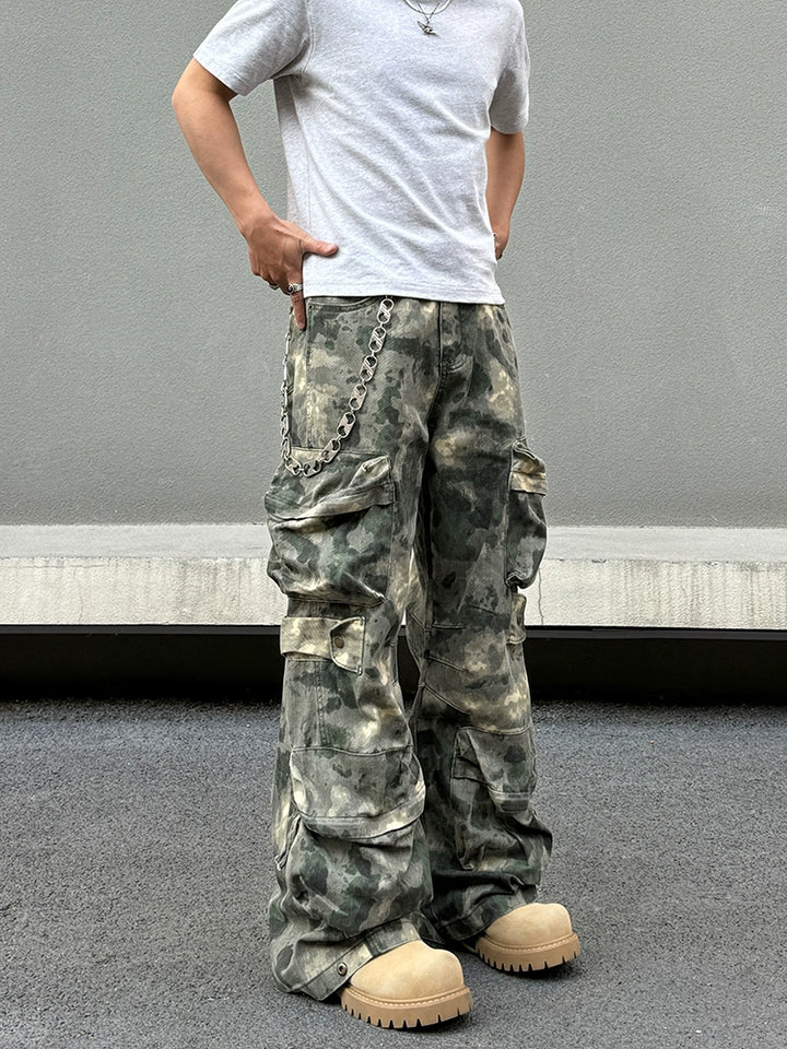 Wide-Leg Camouflage Cargo Pants