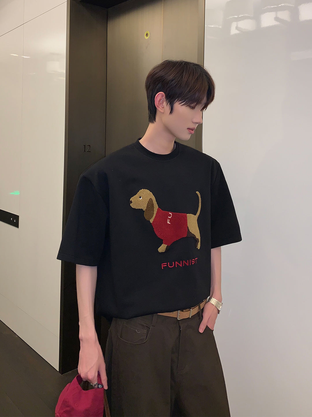 Dachshund Embroidery T-Shirt