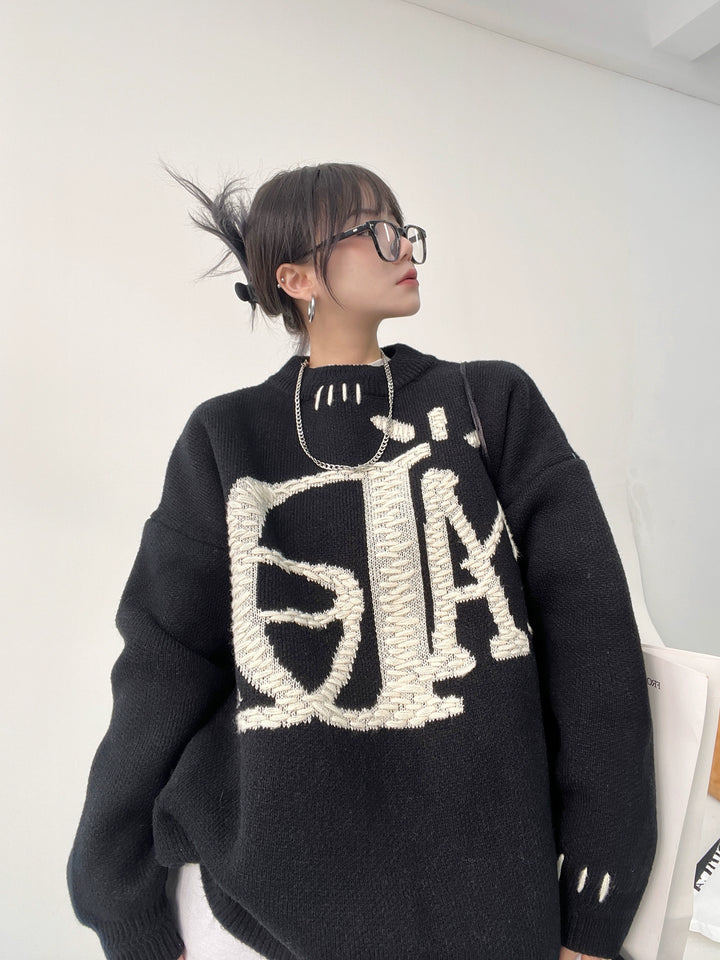 Embroidery Thick Knit Round Neck Sweatshirt