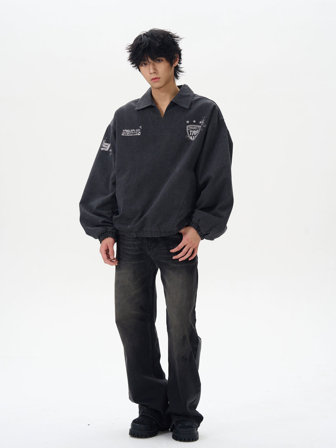 V-neck Cargo Pullover