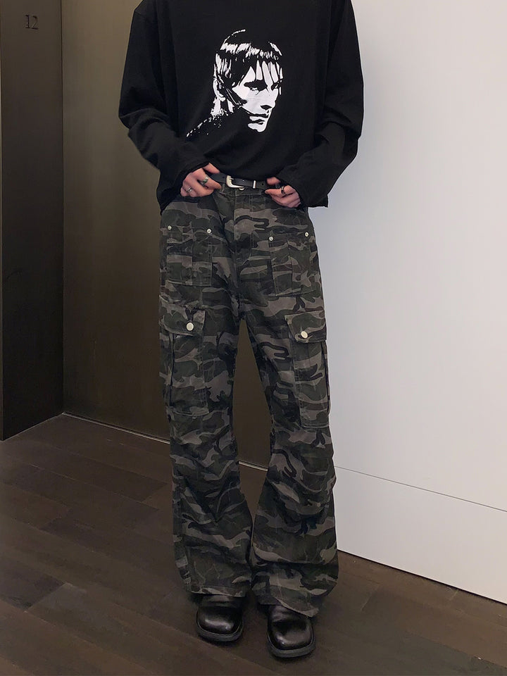 Camouflage Straight-Leg Cargo Pants