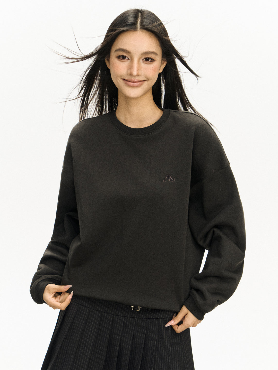 Classic Round Neck Pullover Sweatshirt