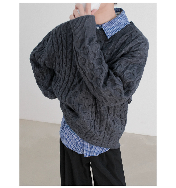 Round Neck Cable Knit Sweater