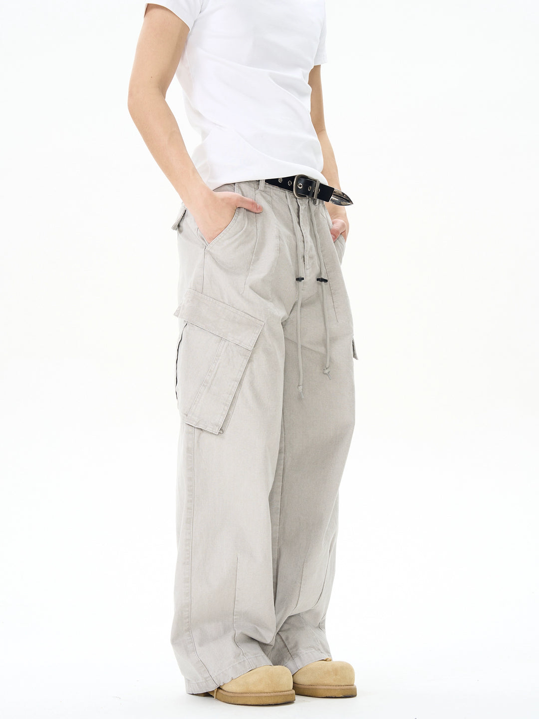 Loose Wide-Leg Cargo Pants