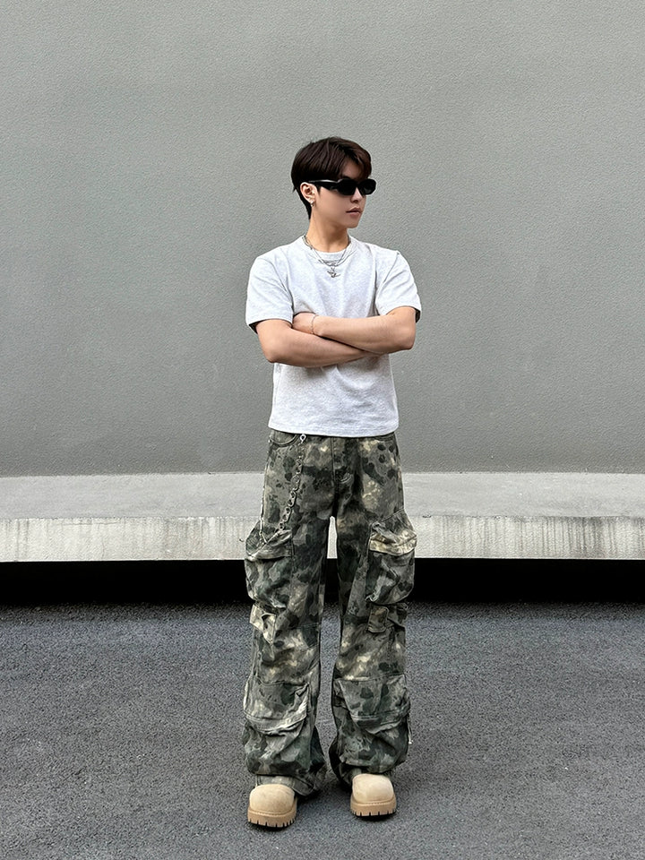 Wide-Leg Camouflage Cargo Pants