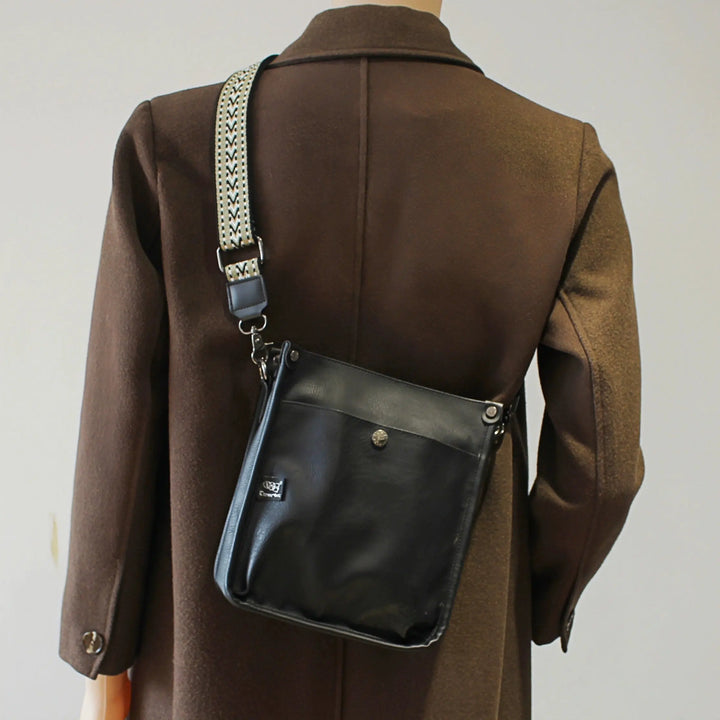 Multiple Pockets Square Shoulder Bag