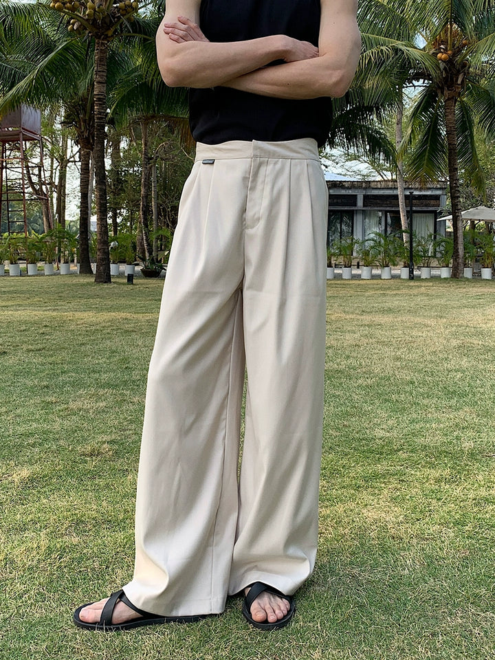 Loose Fit Wide-Leg Pleated Pants