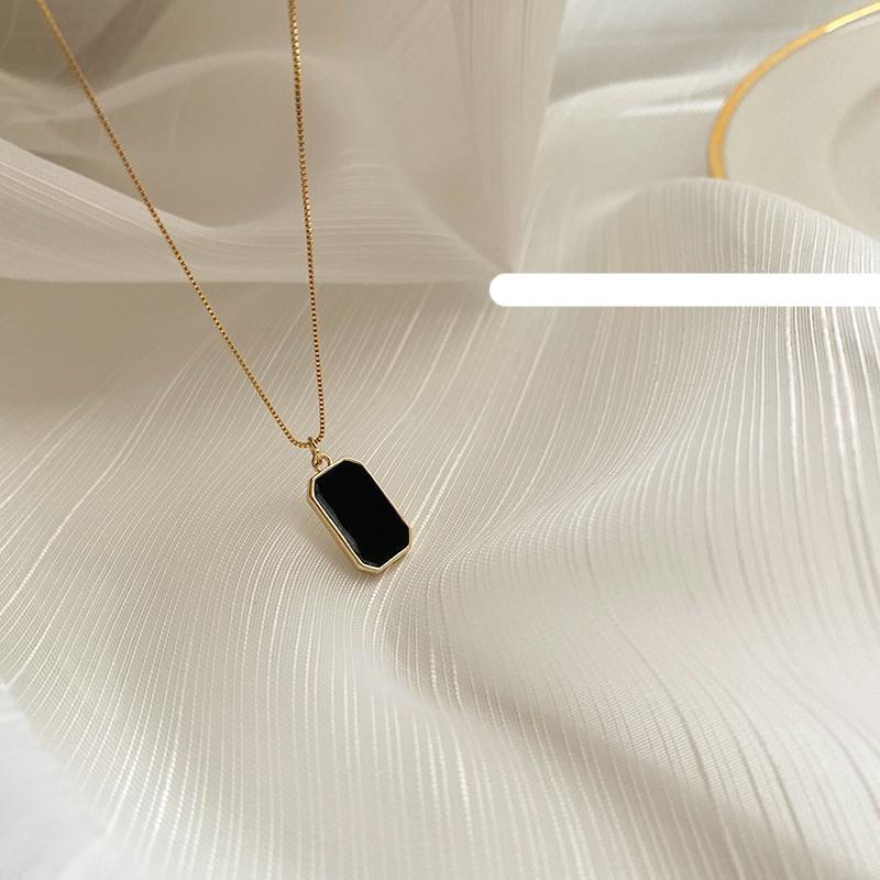 Black Square Pendant Necklace