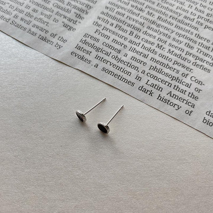 Black Round Ear Studs