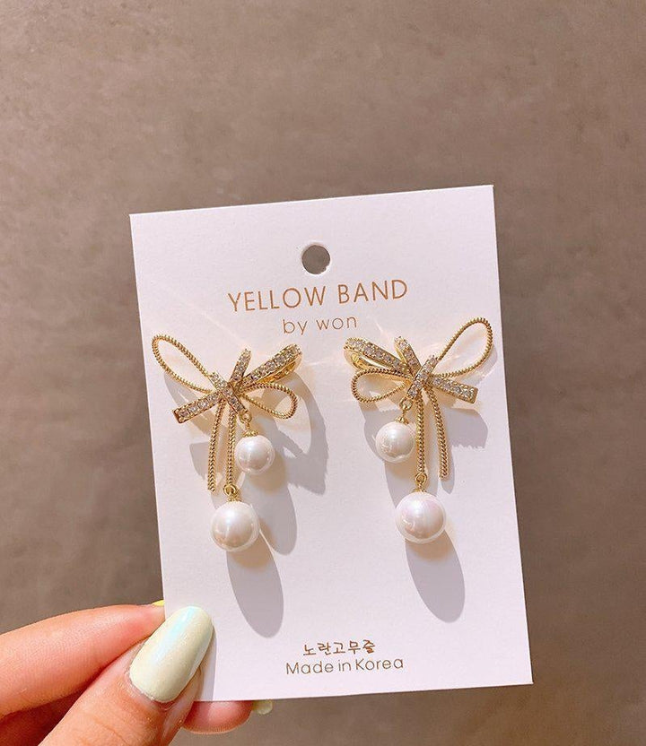 Bow Pearl Earrings