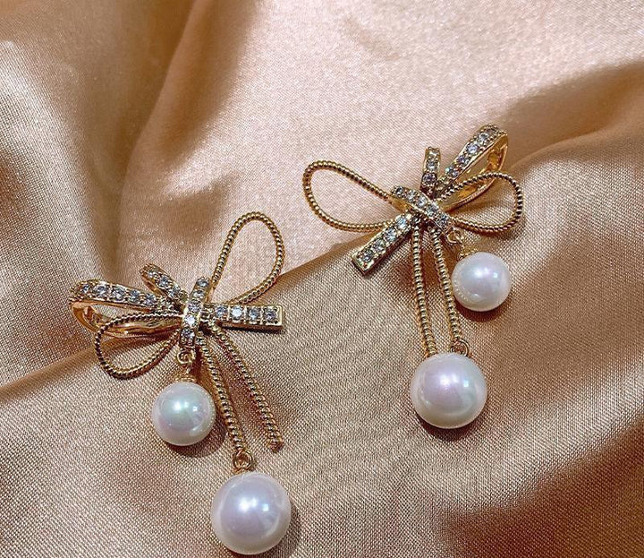 Bow Pearl Earrings