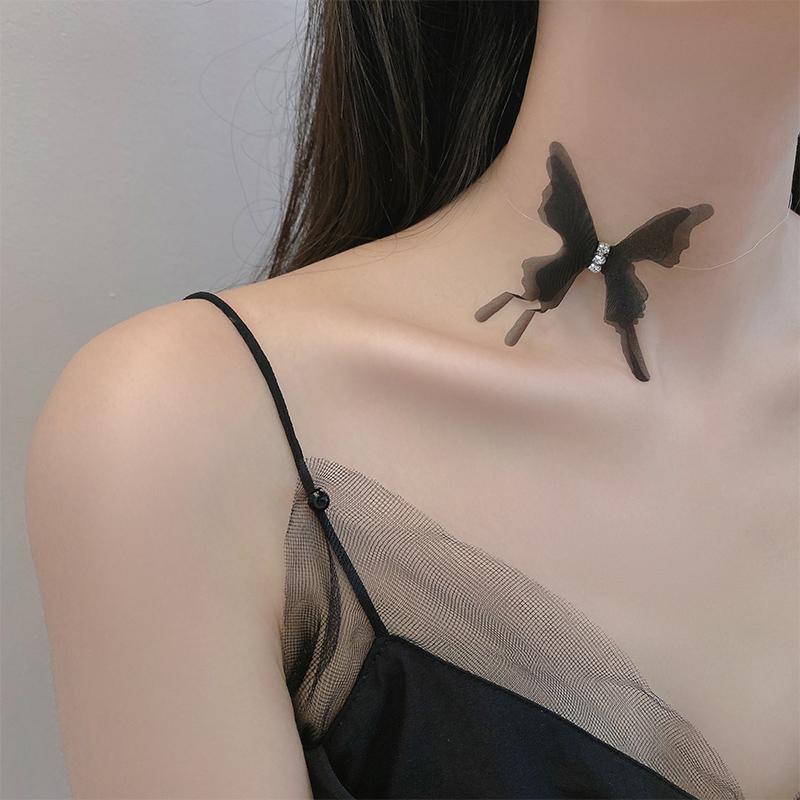 Butterfly Choker