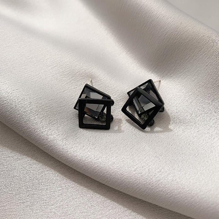 Exquisite Black Earrings