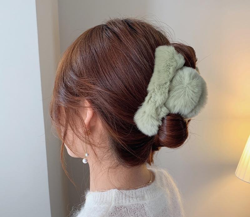 Furry Hair Claw Clip