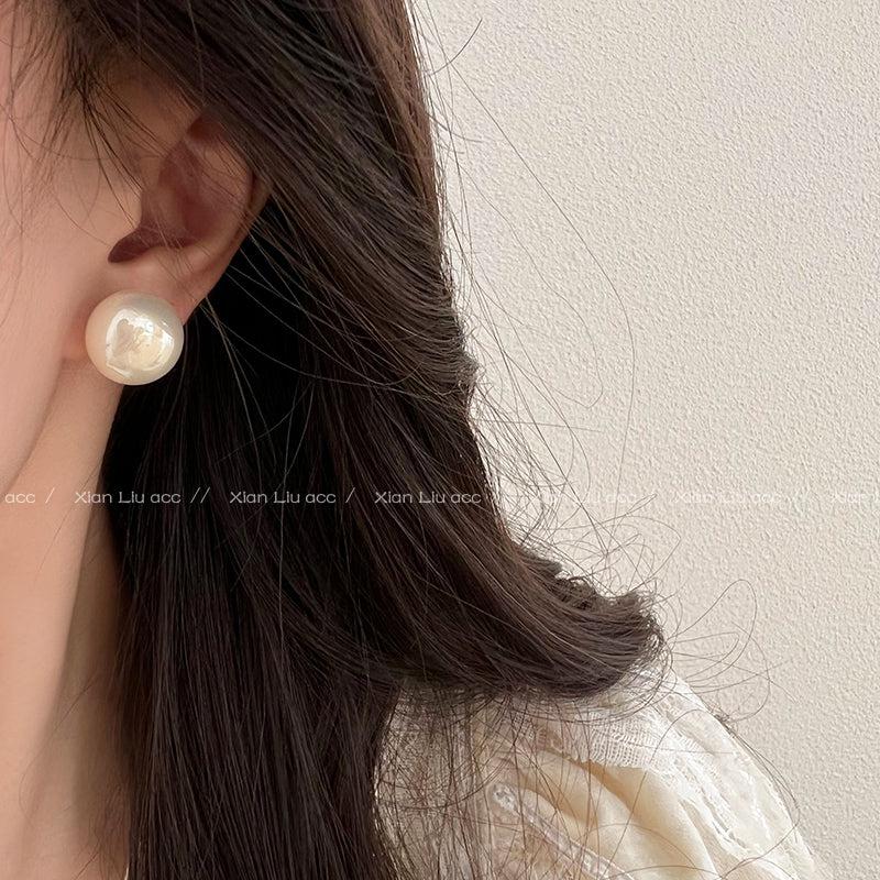 Hemisphere Pearl Earrings