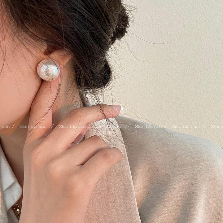 Hemisphere Pearl Earrings