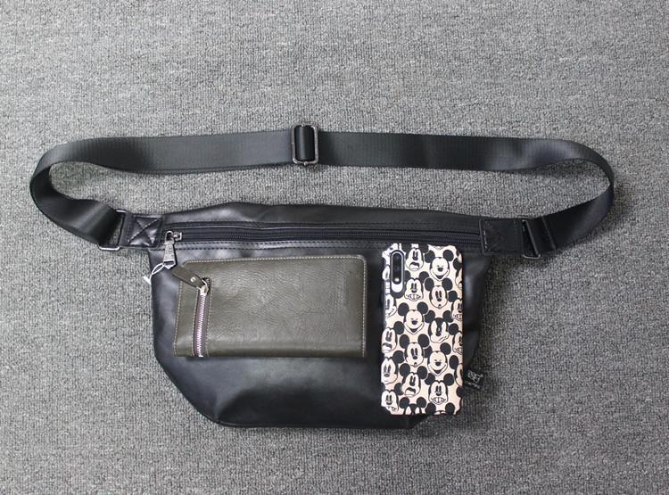 Large-Capacity Messenger Bag