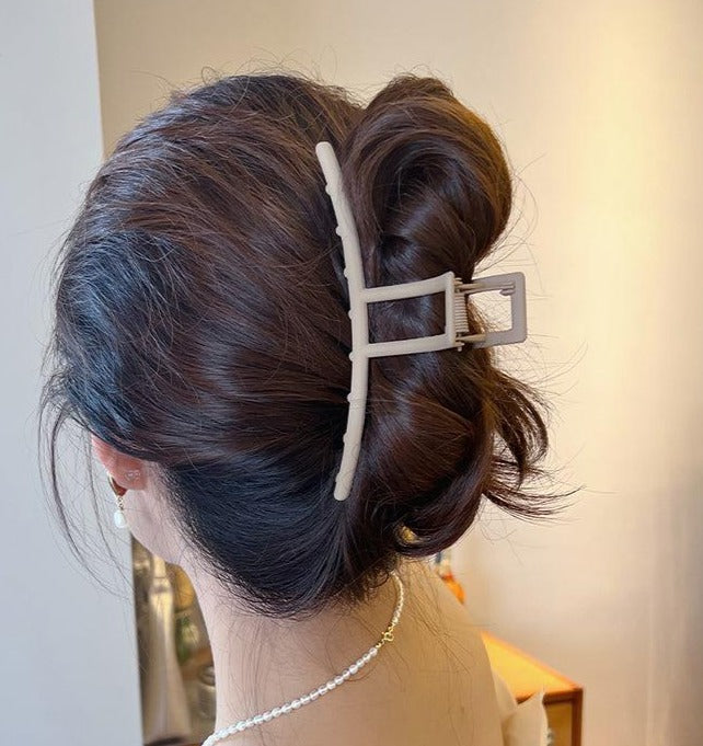 Matte Hair Claw Clip