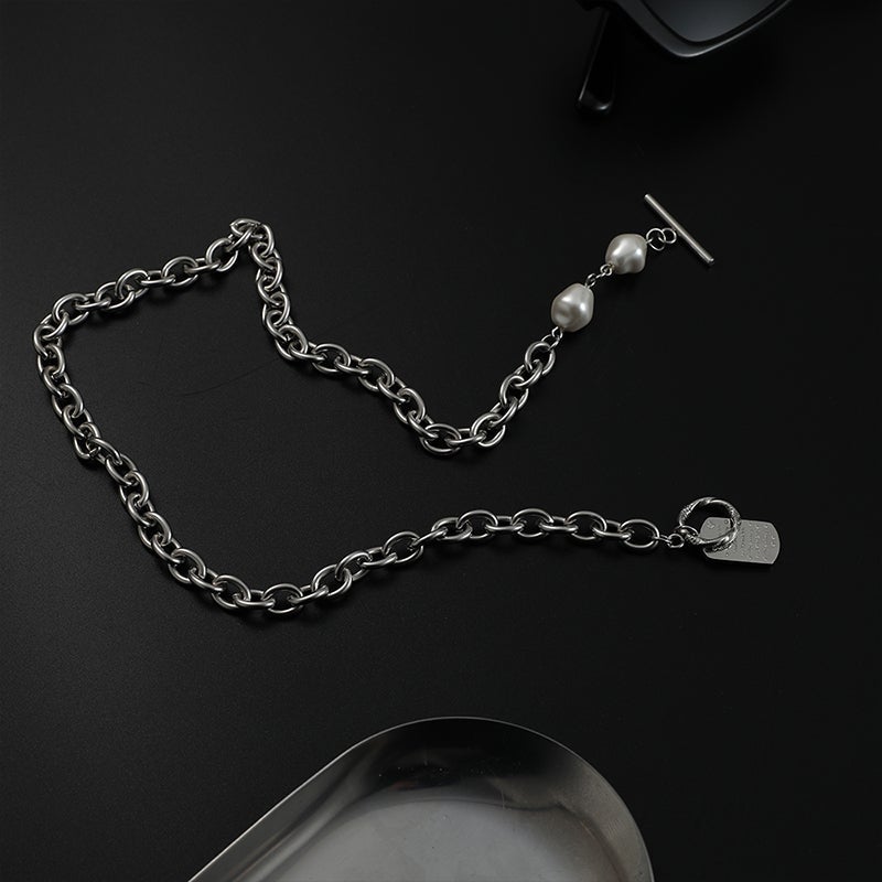 Ot Buckle Pearl Choker