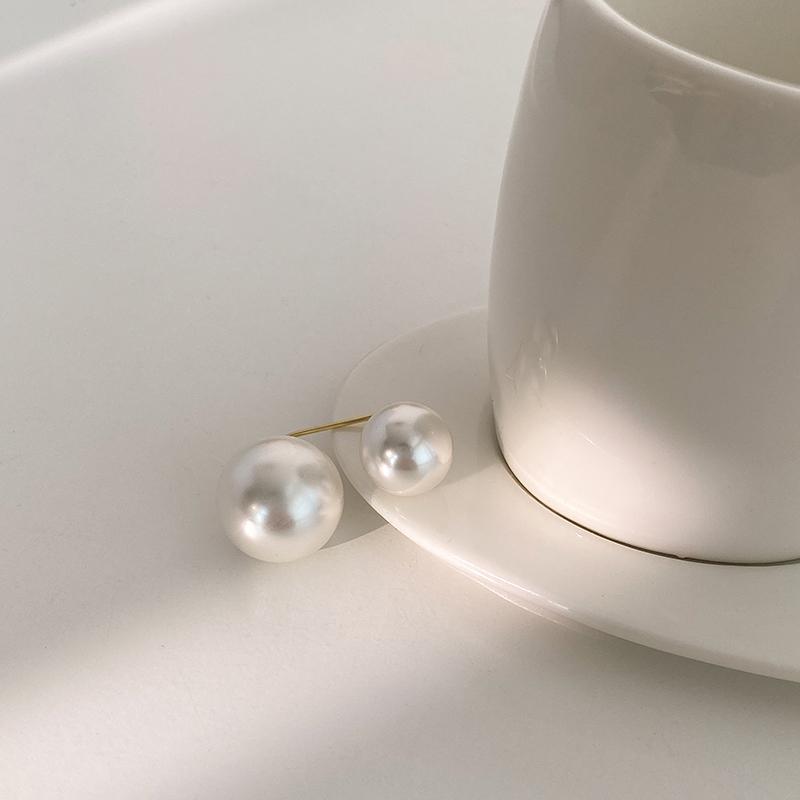 Pearl Brooch