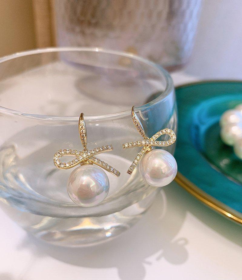 Pearl Earrings