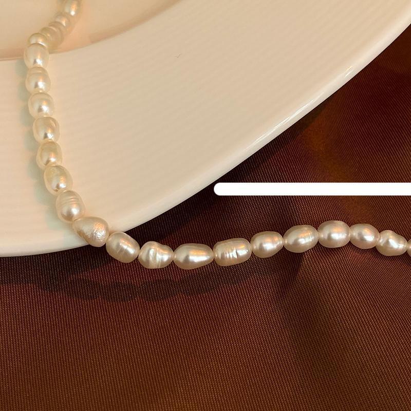 Pearl Stitching Necklace