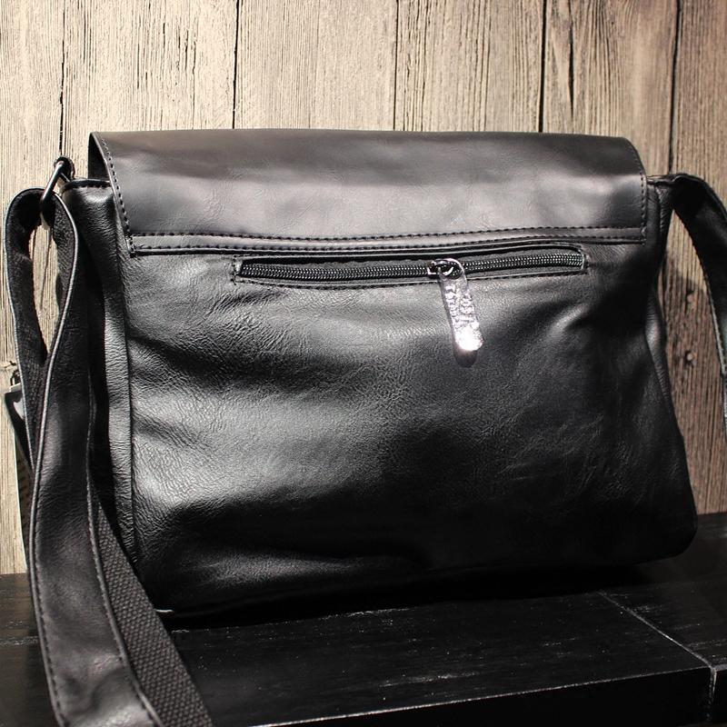 Retro Simple Messenger Bag