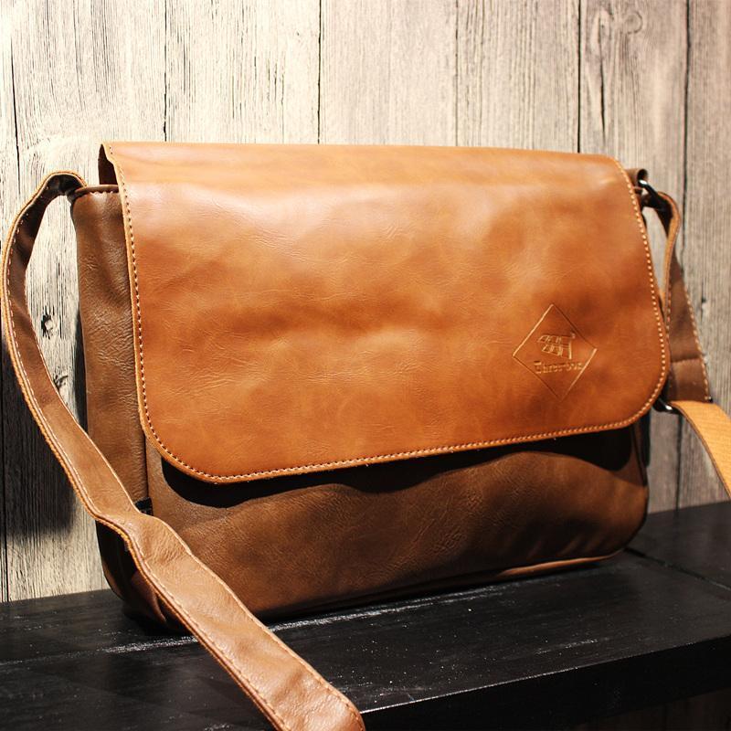 Retro Simple Messenger Bag