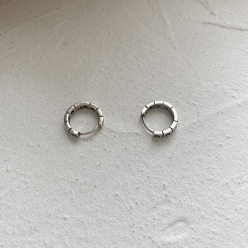 Round Earrings