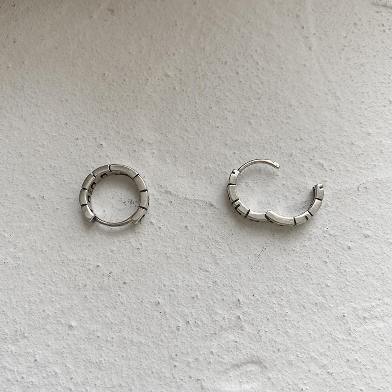 Round Earrings