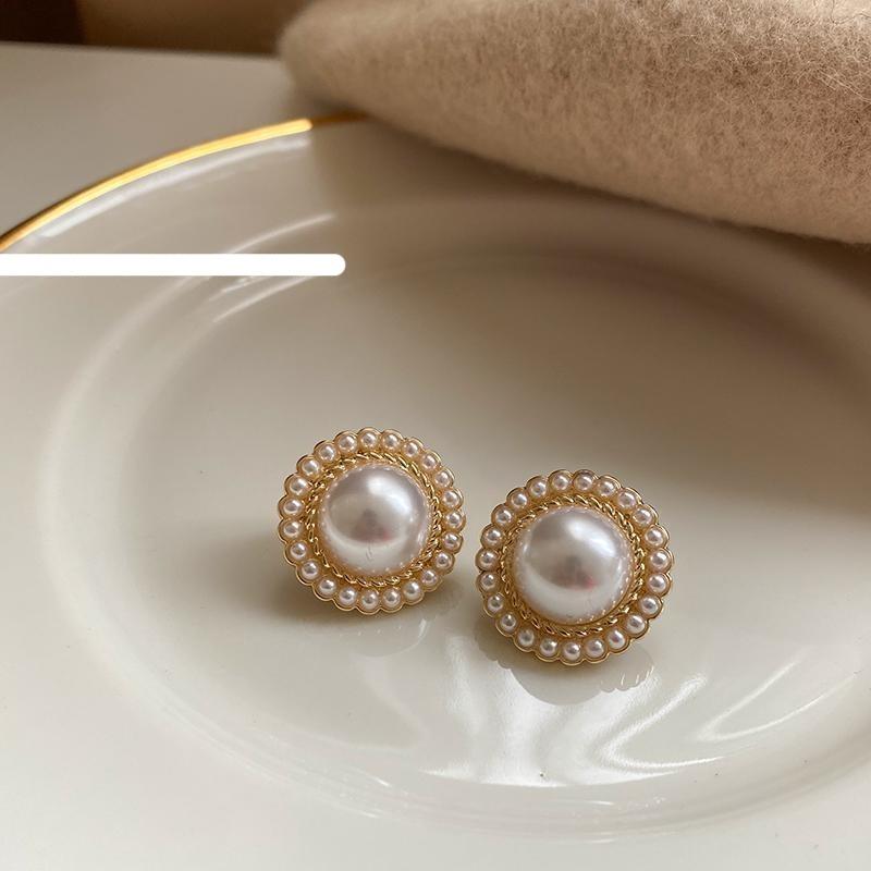 Round Pearl Earrings