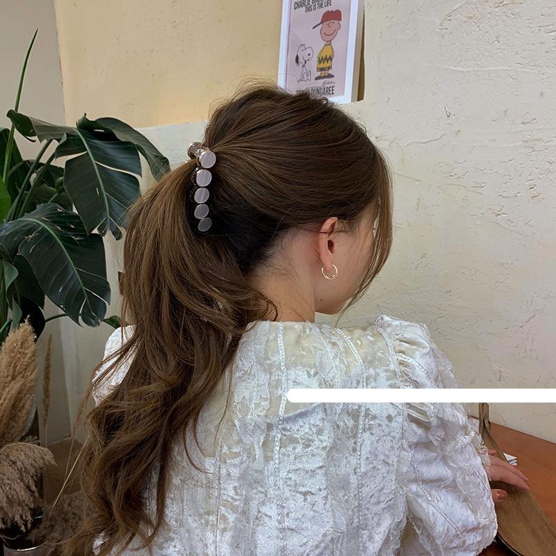 Seamless Hair Clip