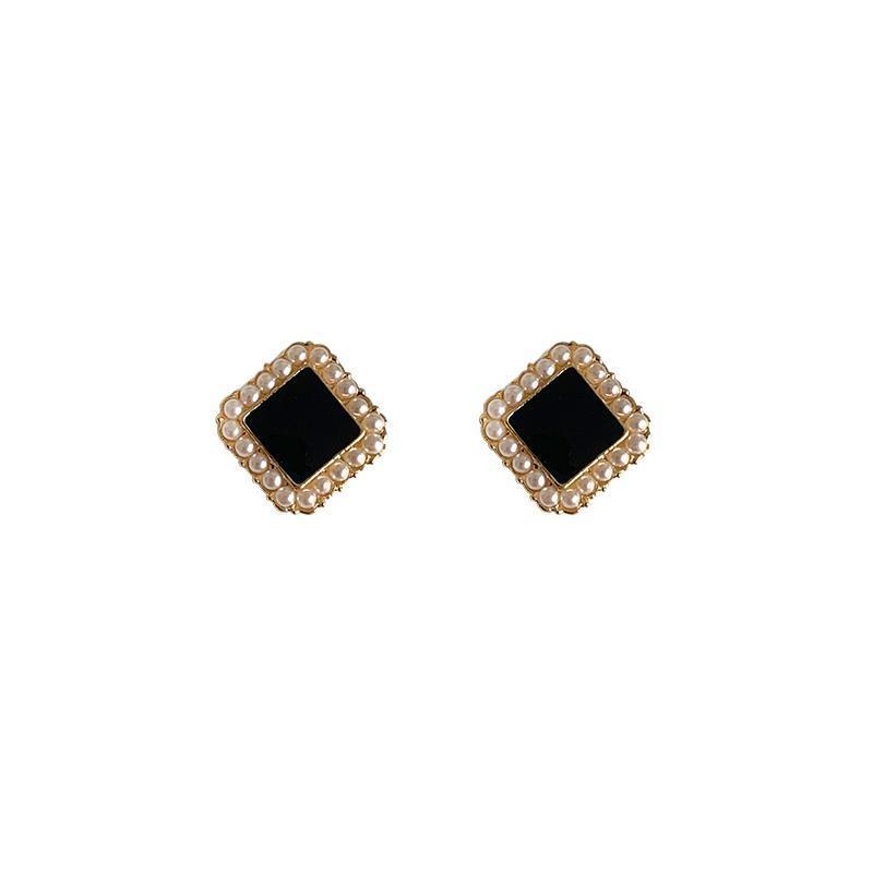 Square Pearl Earrings