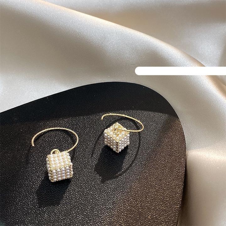 Unique Shape Pearl Earrings